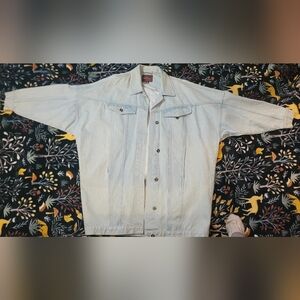 Woman Sz M Vintage Sergio Valente 80’s Denim jean jacket 100% cotton (lite wash)
